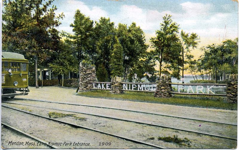 Lake Nipmuc Entrance